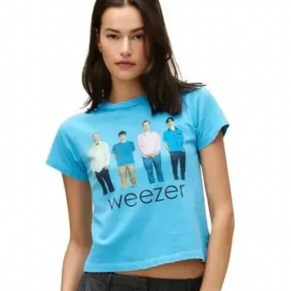 Weezer Blue Album Daydreamer Cropped Tee - Picture 1 of 5